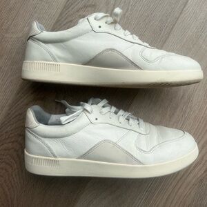 Tread by Everlane - Size 9. White + cream leather sneakers! Great condition!